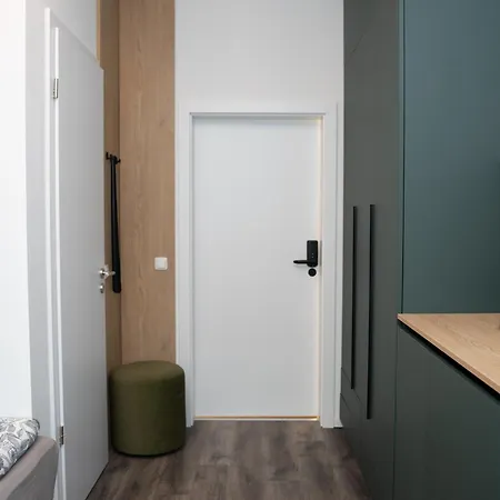 דירה Studio-apartment 102 Free Parking Domus Kushal ויארסן