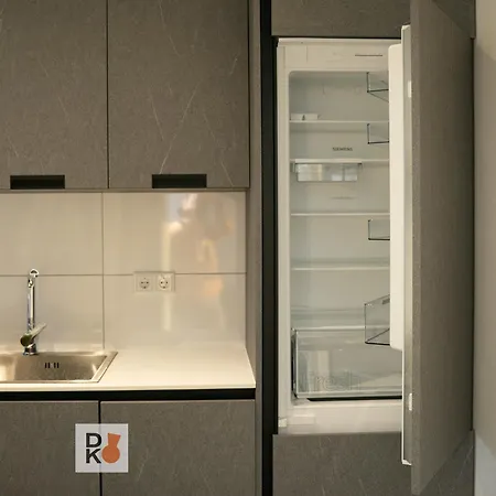 Studio-apartment 102 Free Parking Domus Kushal Lejlighed