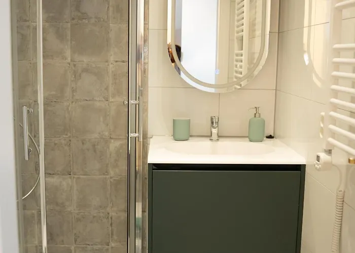 Studio-apartment 102 Free Parking Domus Kushal Lejlighed