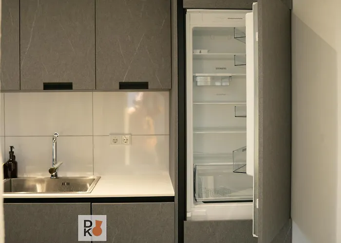 Studio-apartment 102 Free Parking Domus Kushal Lejlighed